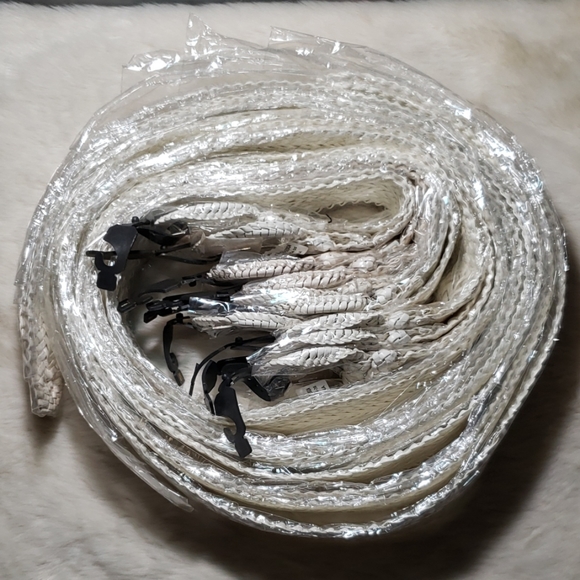 Soft White Belts Poly Vegan - Picture 3 of 3